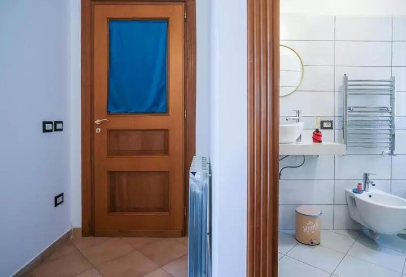 تختخواب و صبحانه Villa Luce