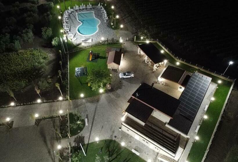 فندق Masseria Spinale Wine Resort