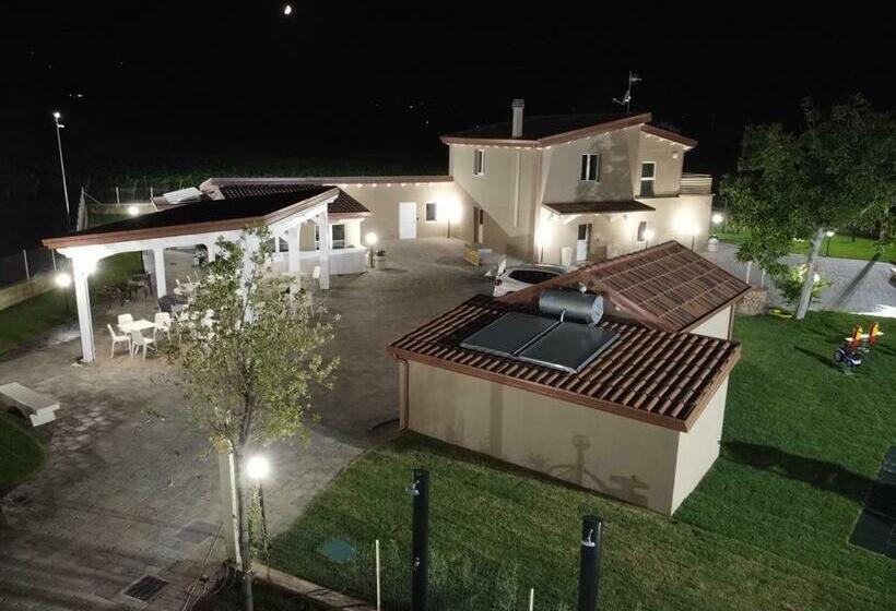 فندق Masseria Spinale Wine Resort