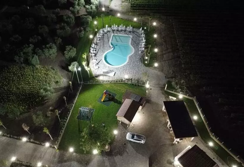 Hotelli Masseria Spinale Wine Resort