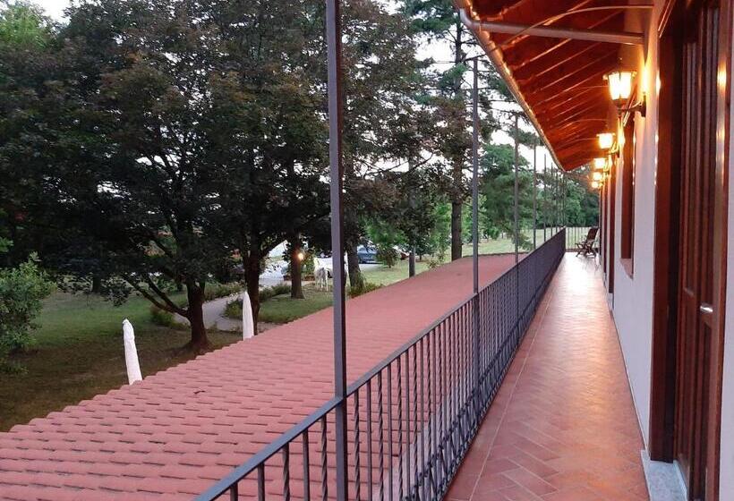 膳宿费 La Locanda Della Staffa