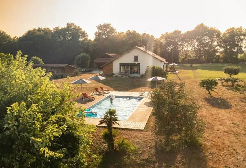 Majatalo Domaine Ranch Kabahina Golf