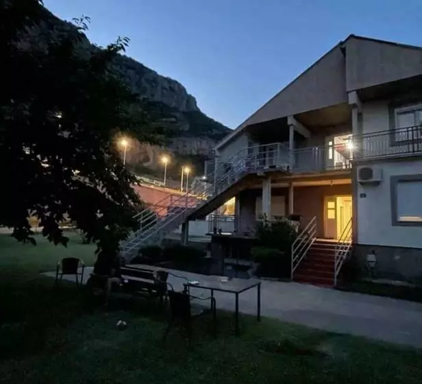 پانسیون Vila Natalija