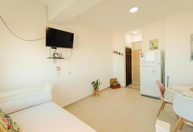 Tides Apart De Playa