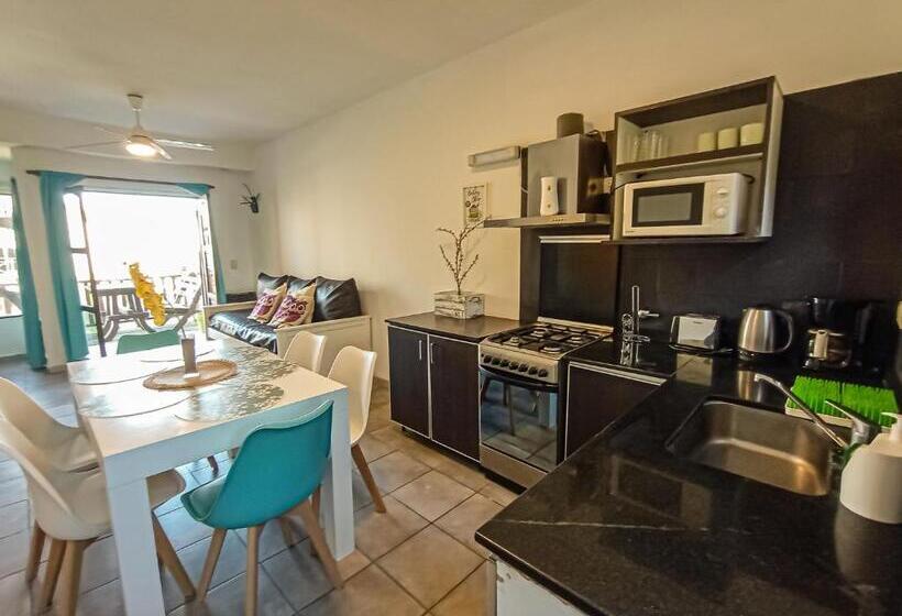 Tides Apart De Playa