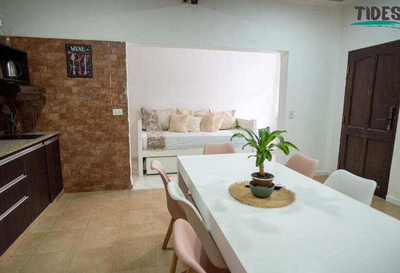 Tides Apart De Playa