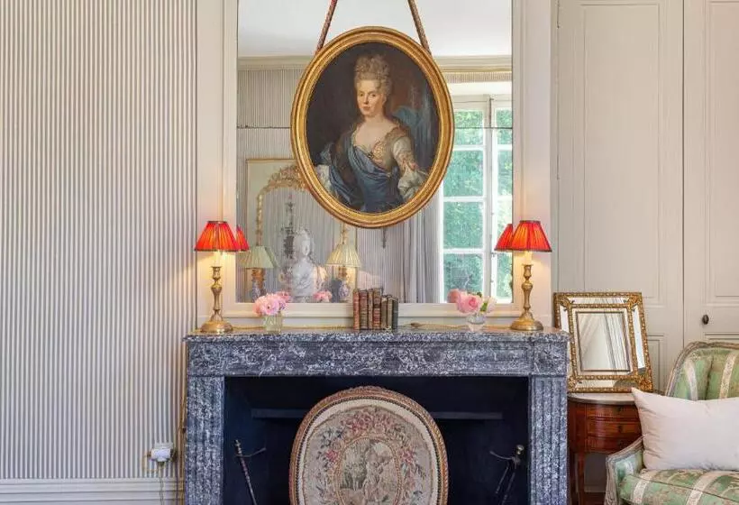 ベッドアンドブレックファースト Château De Paradis