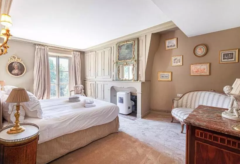 ベッドアンドブレックファースト Château De Paradis