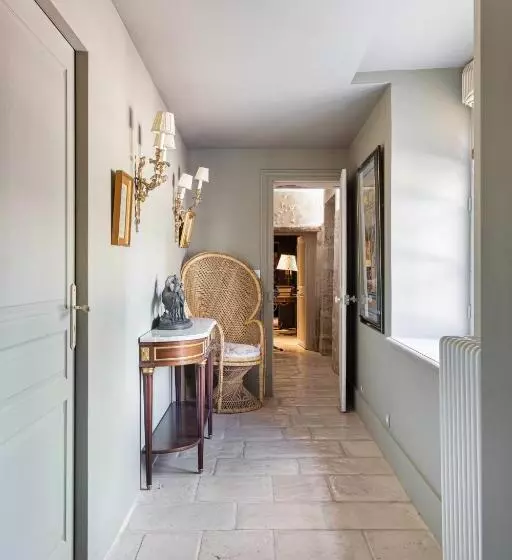 ベッドアンドブレックファースト Château De Paradis