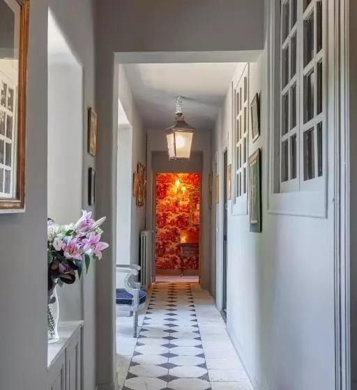 ベッドアンドブレックファースト Château De Paradis