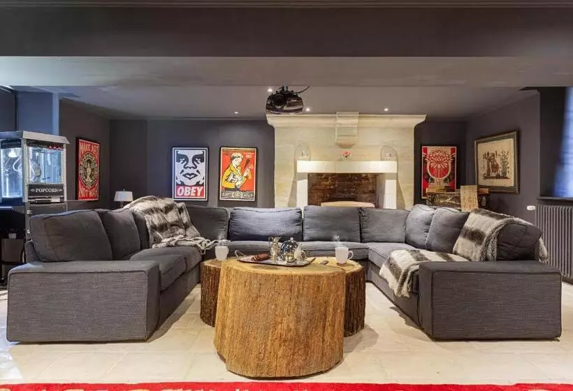 ベッドアンドブレックファースト Château De Paradis