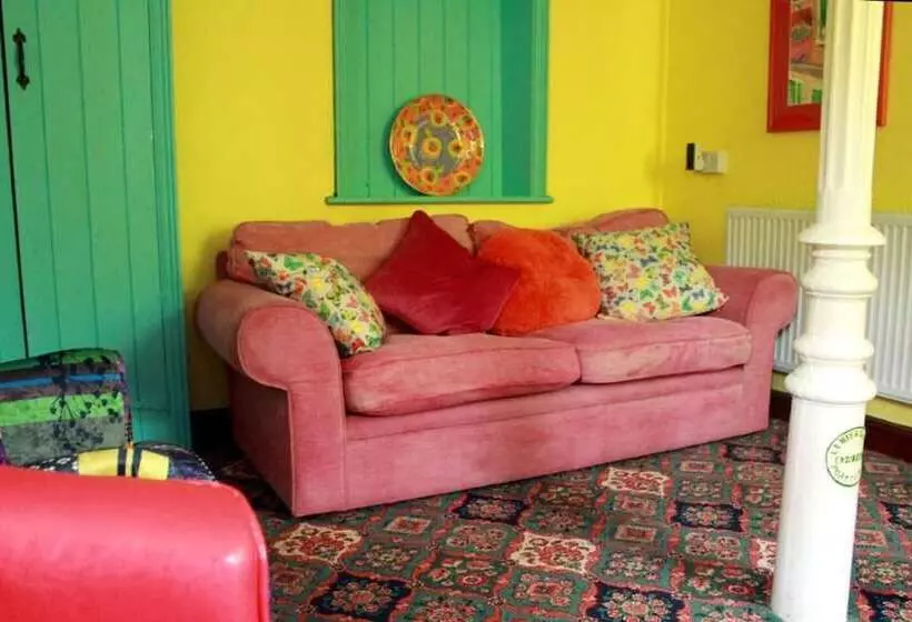 Colourful Forest Of Dean Pikehouse