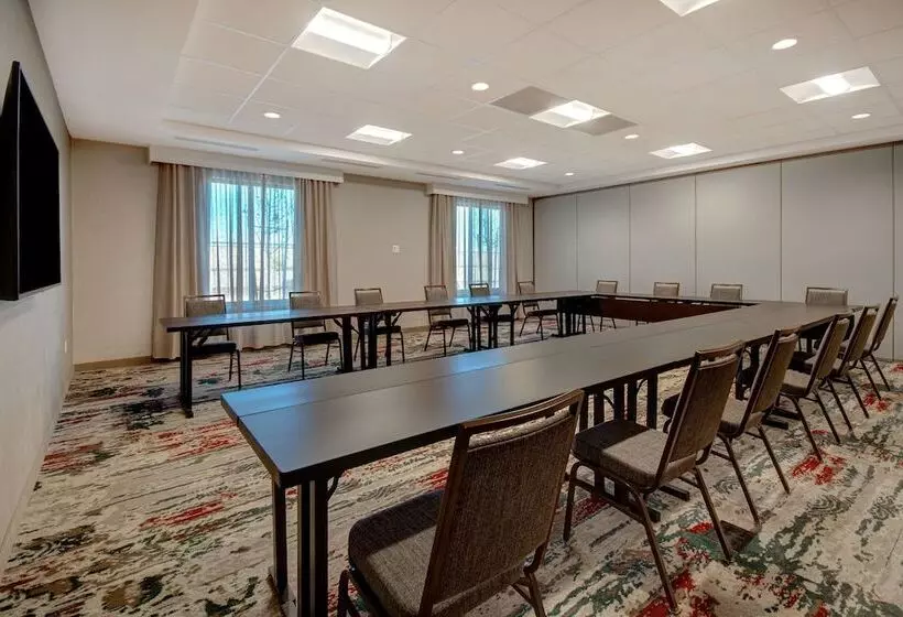 Hotelli Fairfield Inn & Suites Lancaster Palmdale