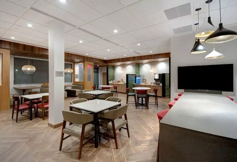 Hotelli Fairfield Inn & Suites Lancaster Palmdale