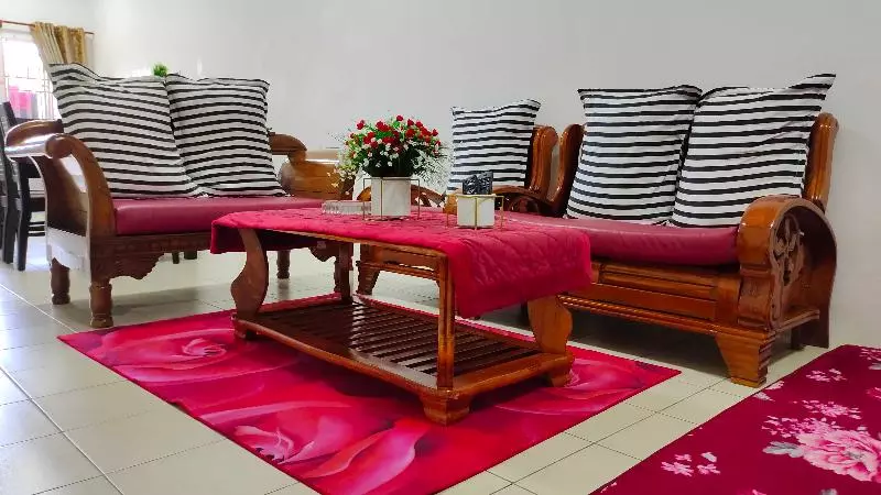 Hotelli Oyo Homes 90567 Barakah Homestay