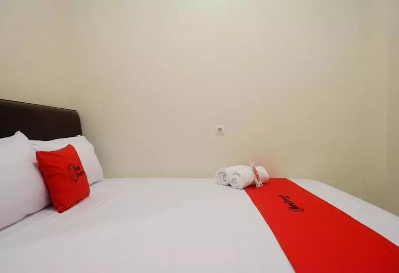 ホテル Reddoorz Syariah At Kelud Sampangan Semarang