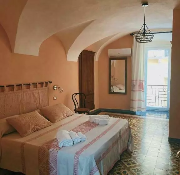 Majatalo Tra I Due Ponti