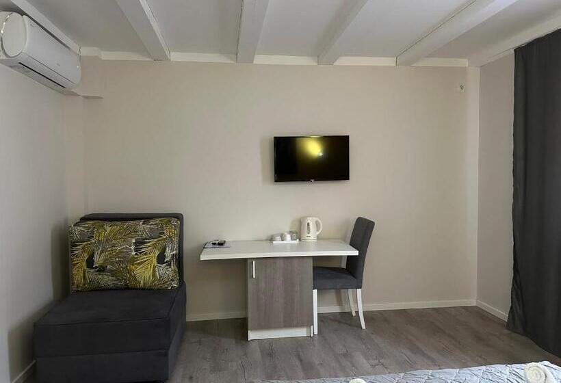 پانسیون Vila Storia