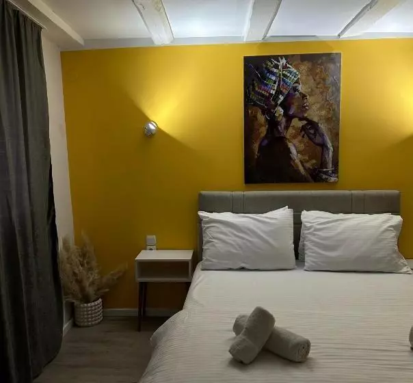 پانسیون Vila Storia