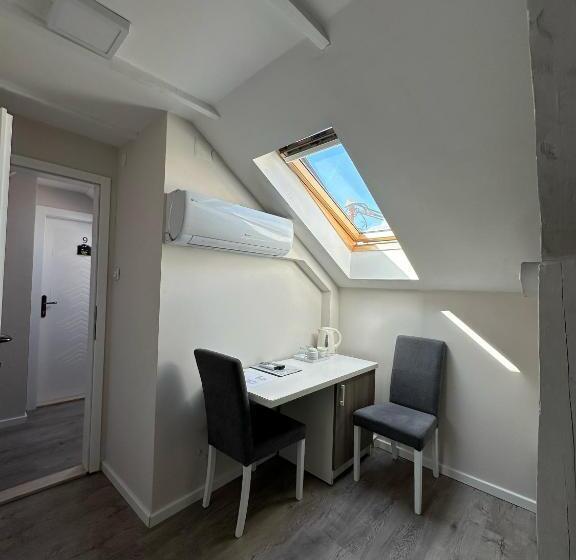 پانسیون Vila Storia