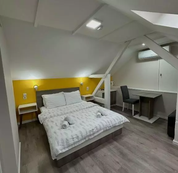 پانسیون Vila Storia