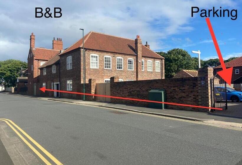 Red Barns Bed & Breakfast