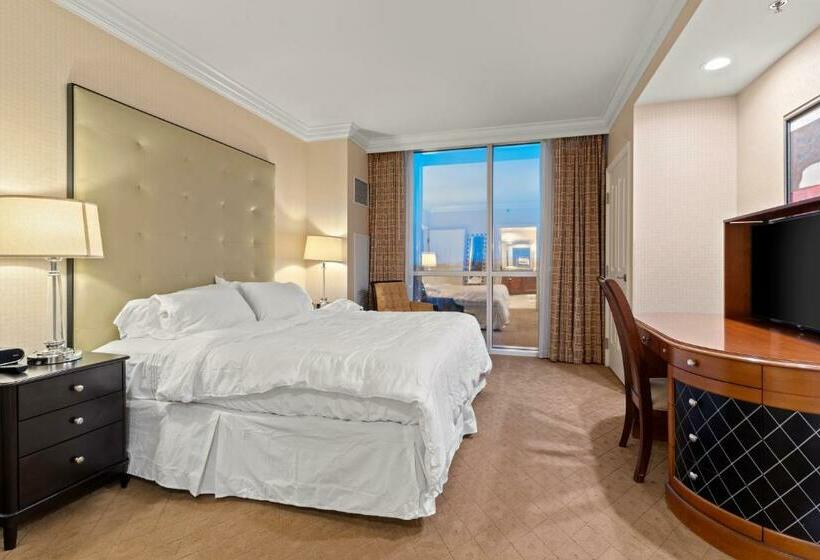 Balcony Unit At The Mgm Grand Signture