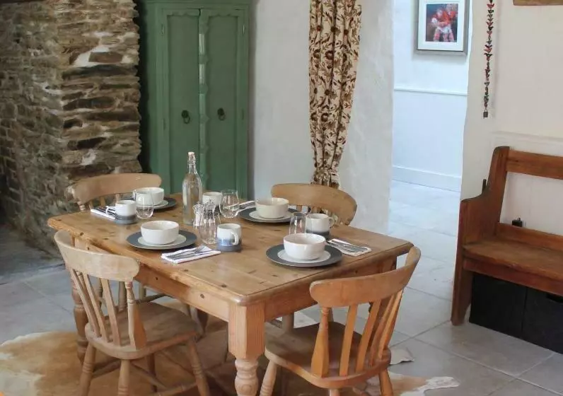 Aamiaismajoitus (B&B) Hen Ffermdy