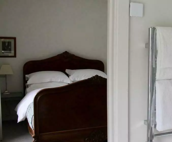 Aamiaismajoitus (B&B) Hen Ffermdy