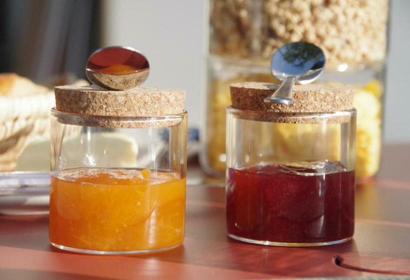 مبيت وإفطار Le Grand Cèdre 2 Chambres D Hôtes Sud Ardèche