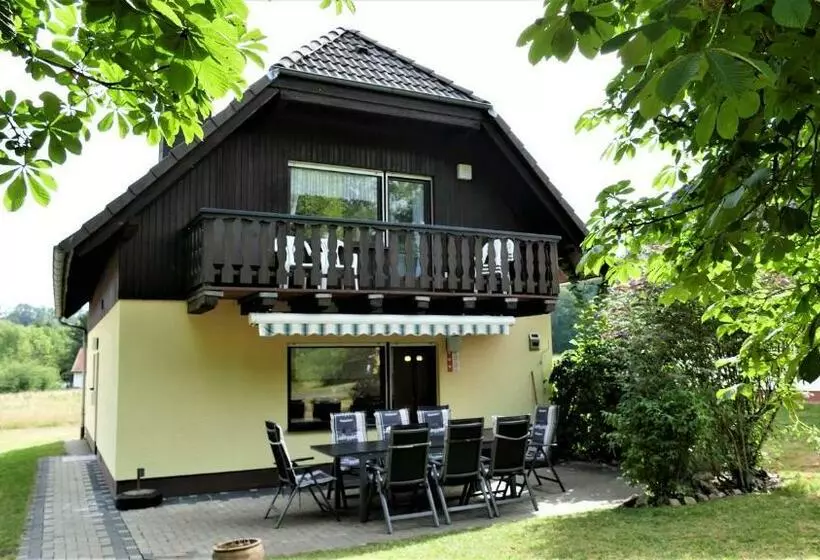 Helles Ferienhaus Im Landhausstil Für Bis Zu 10 Personen