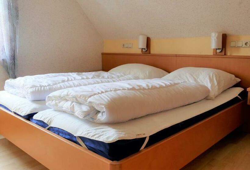 Helles Ferienhaus Im Landhausstil Für Bis Zu 10 Personen