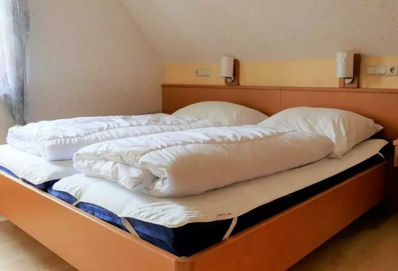 Helles Ferienhaus Im Landhausstil Für Bis Zu 10 Personen