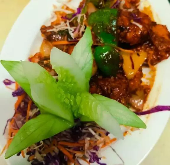 ホテル Ekta International !! 300 Mts From Baba Baidyanath Dham Temple !!