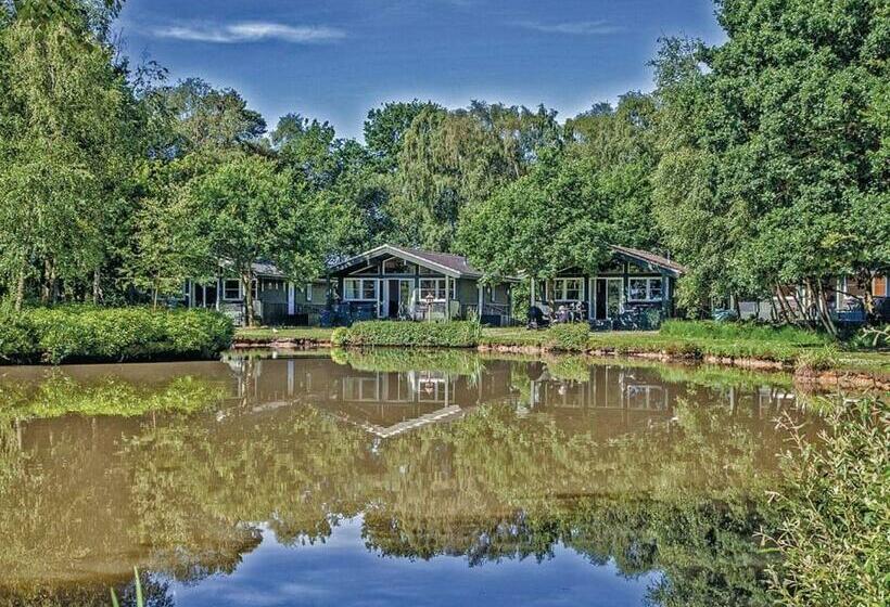 אתר נופש Great Wood Lodges