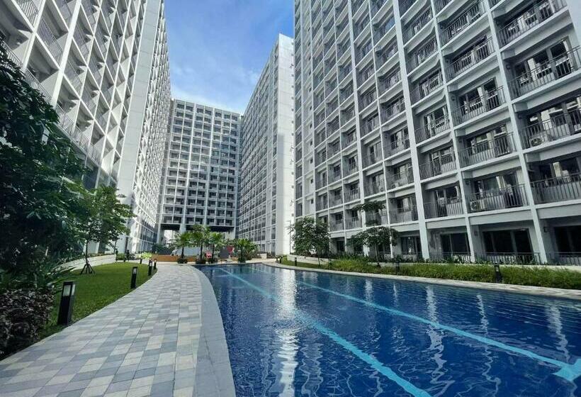 Yournest @ Shore 2 Residences   Fast Wifi+ Netflix