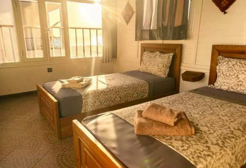 Aamiaismajoitus (B&B) The Rina Hostel