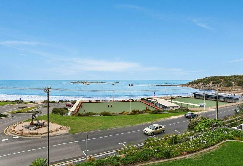 The Dolphins 7 Beachfront View To Remember