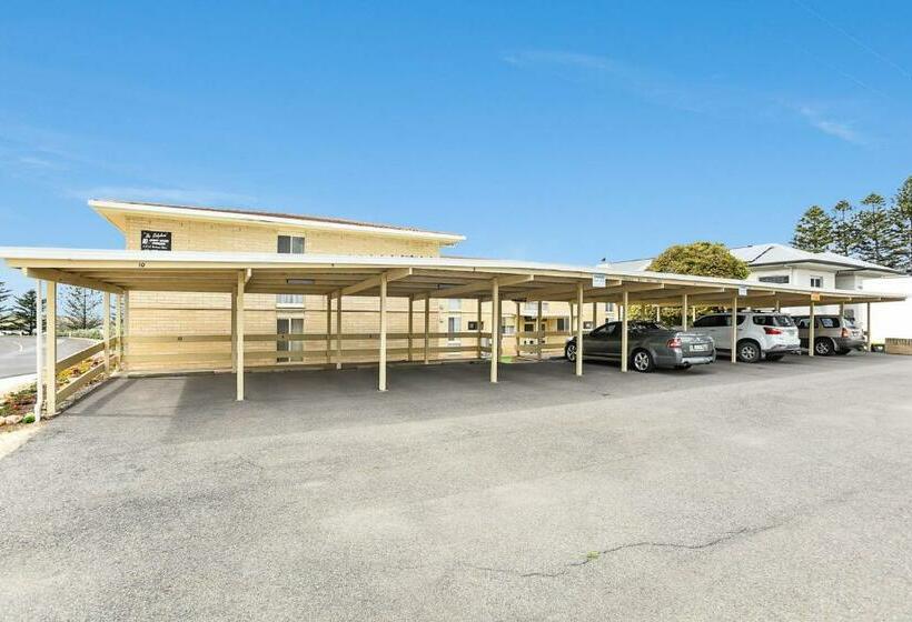 The Dolphins 7 Beachfront View To Remember