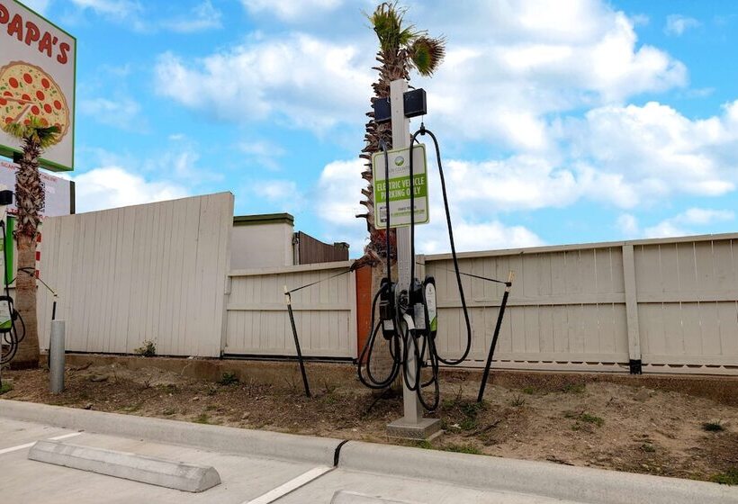 هتل Home2 Suites By Hilton Galveston