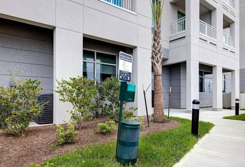 هتل Home2 Suites By Hilton Galveston