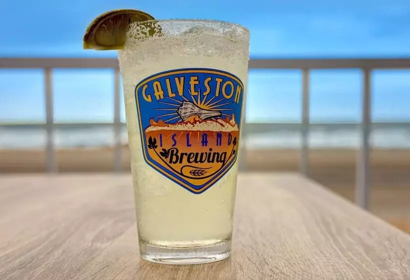 هتل Home2 Suites By Hilton Galveston