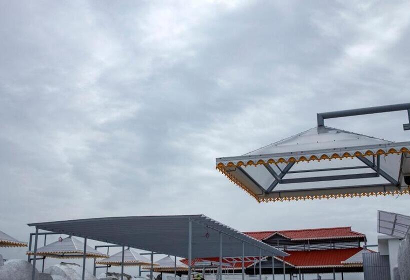 Hotel Kkm International