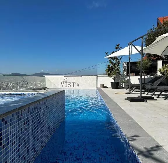 هتل La Vista Luxury Villa