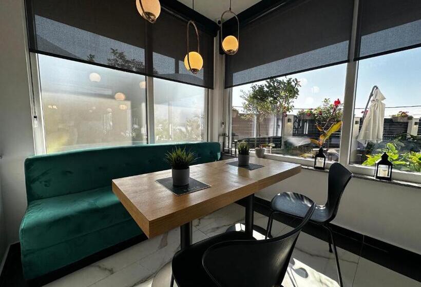 هتل La Vista Luxury Villa