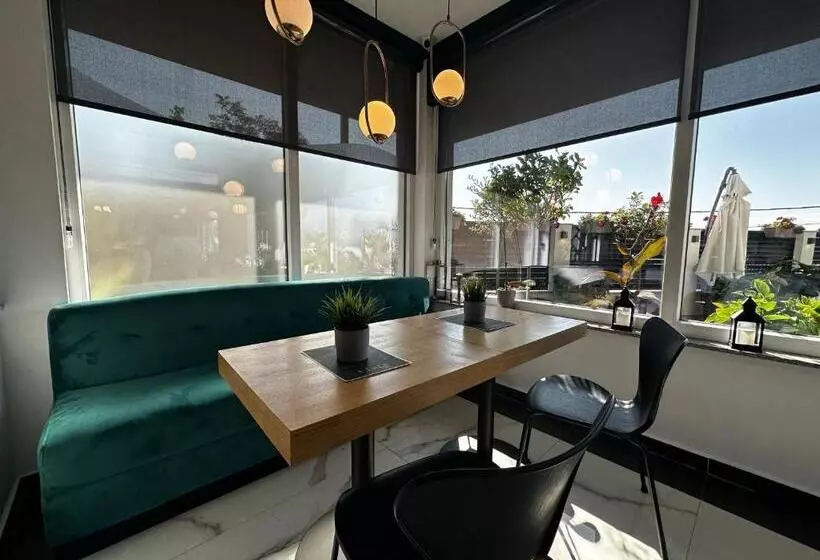 هتل La Vista Luxury Villa