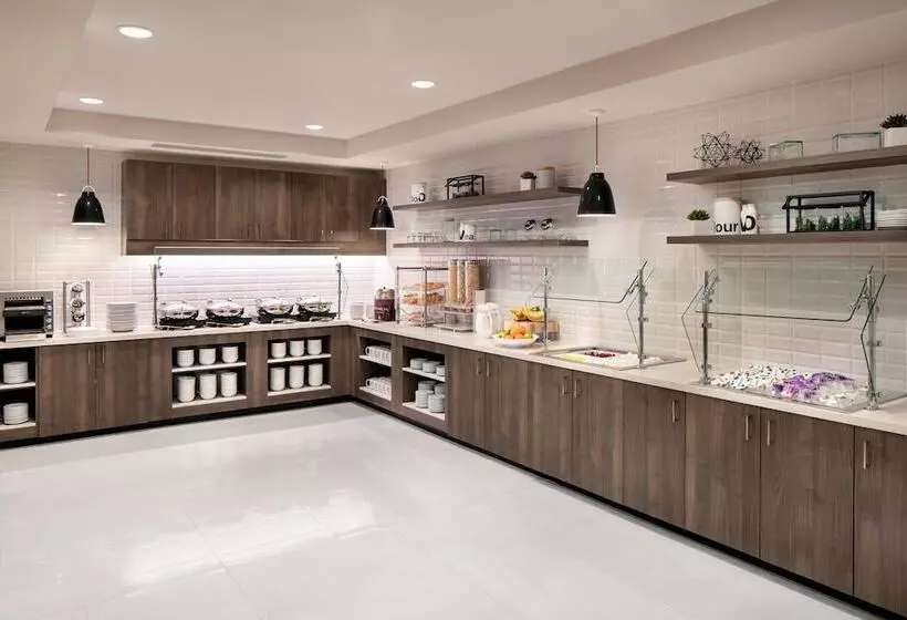 هتل Residence Inn By Marriott Montreal Midtown