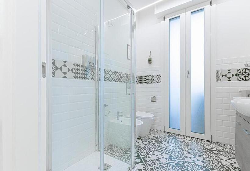 پانسیون Alle Porte Del Centro Guest House Reggio Emilia Ingresso Centro Storico Parcheggio Gratuito