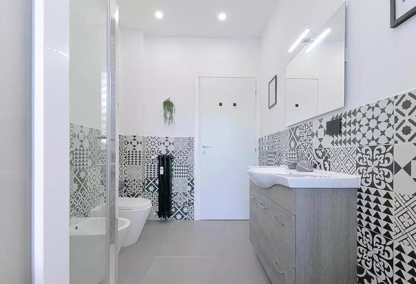 پانسیون Alle Porte Del Centro   Guest House   Reggio Emilia   Ingresso Centro Storico   Parcheggio Gratuito
