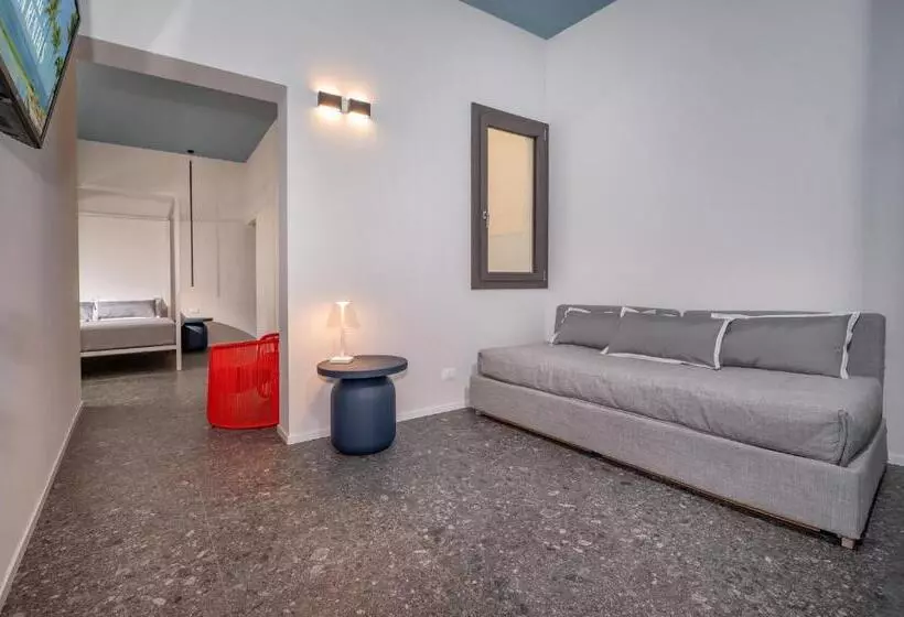 Majatalo Bed 10.5   Design Suite